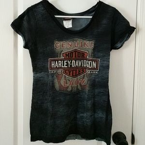 Woman's HD shirt